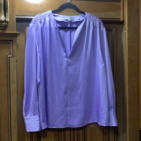 NWOT Vince Smocked Shoulder Long Sleeve Satin Blouse in Lily Stone Size XL - Picture 9 of 16